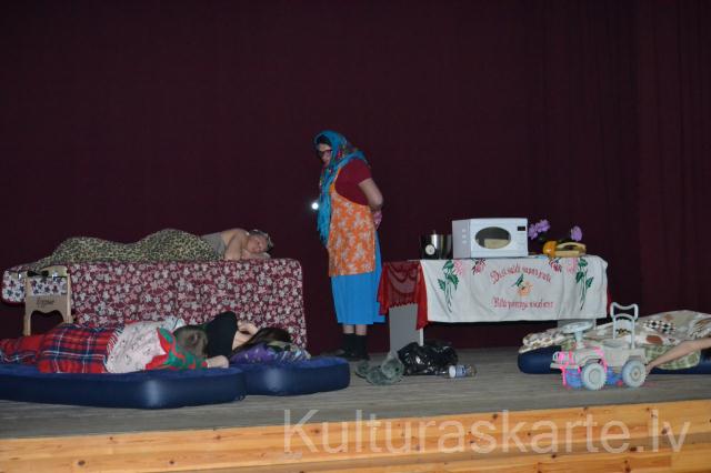 dramatisko kolektīvu saspēlē Kubulos